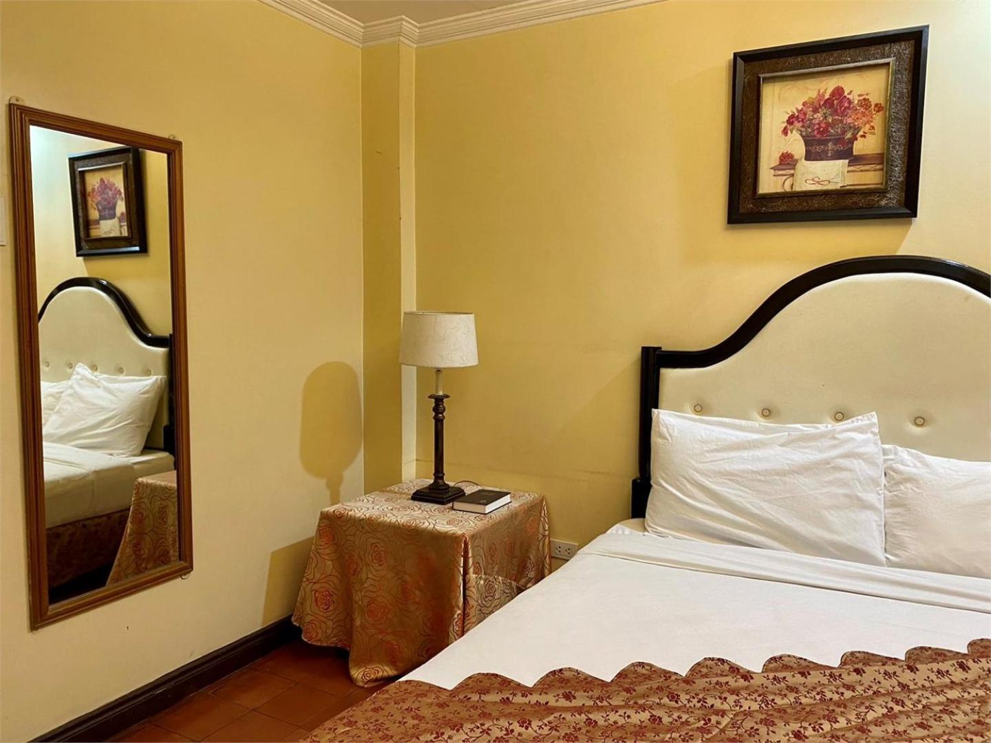 White Knight Hotel Intramuros Manila Dış mekan fotoğraf