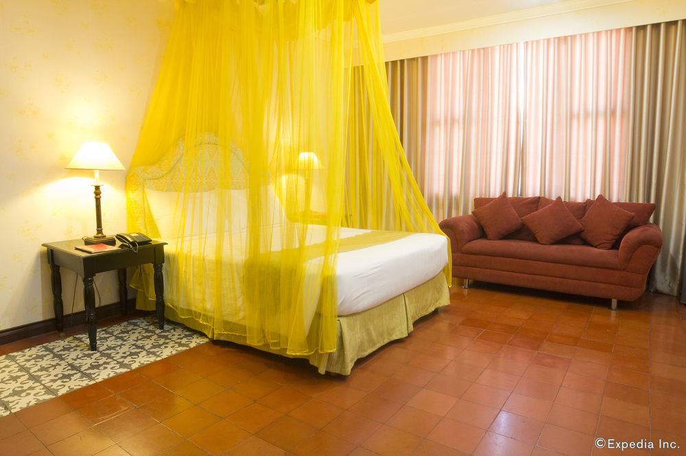 White Knight Hotel Intramuros Manila Dış mekan fotoğraf