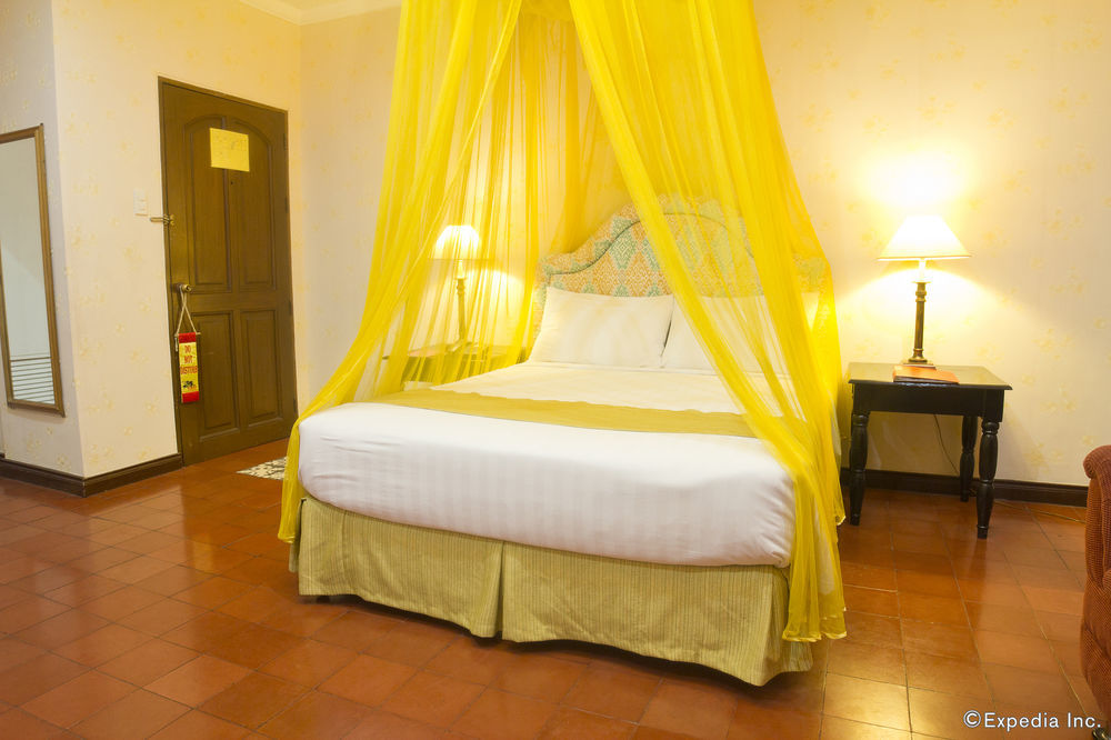 White Knight Hotel Intramuros Manila Dış mekan fotoğraf